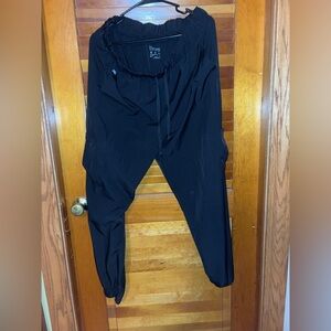 Hanes Black Jogger scrub bottoms